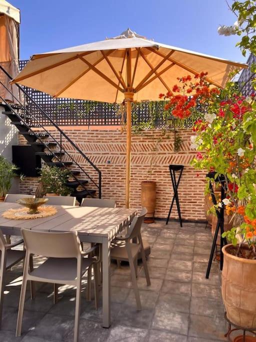 Riad Miloud En Exclusivite 10 P Au Coeur De La Medina 마라케시 외부 사진