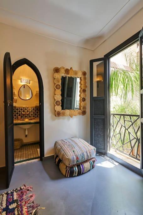 Riad Miloud En Exclusivite 10 P Au Coeur De La Medina 마라케시 외부 사진